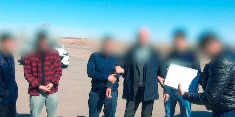 Қостанайда ҚТЖ-ның лауазымды тұлғалары дизель отынын ұрлағаны үшін сотталды