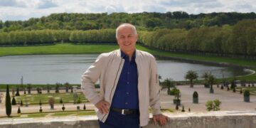 «Мемлекетке опасыздық жасады» деген өзбек дипломаты бостандыққа шықты