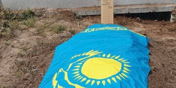 Айдос Садықовқа Киевтен топырақ бұйырды