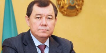 Ақтау үкімінің күші жойылды. Шенеунік сот залында қамауға алынды