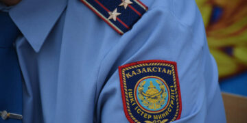 «Орыстар туралы» ән шырқаған адамды полицияға шақырды