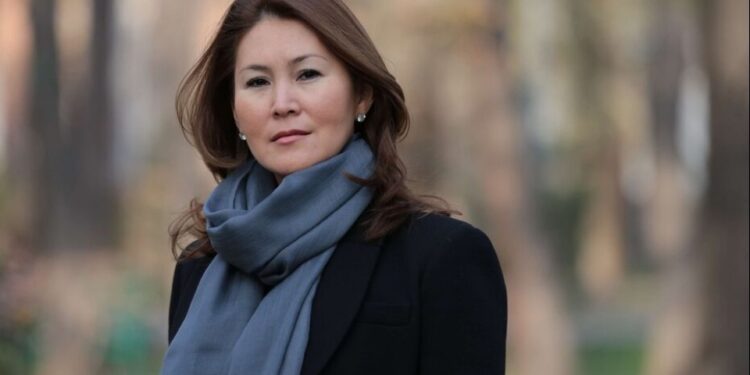 Грекия, яхта, өрт. Қазақстандық рантье Ресей паспортынан бас тартты