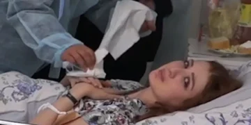 Экипаж мүшесінен екінші адам есін жиды. Стюардесса Айдана Рахимли