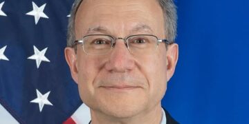 Зейнеткерлікке жол. АҚШ елшісі дипломатиядағы қызметін Қазақстанда аяқтады