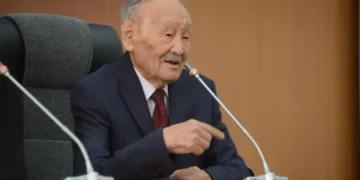 Тағы бір дегдар бақиға аттанды. Абайтанушы ғалым Мекемтас Мырзахметұлы туған ауылына жерленеді