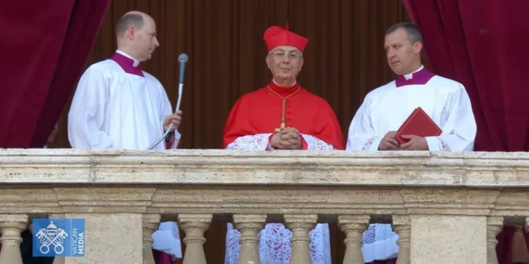 Жаңа Рим папасы өзіне XIV Лео есімін таңдады