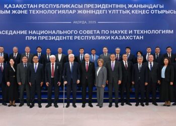 Кейбір жастар ғаламторда неше түрлі өсек жаза бастады — Президент