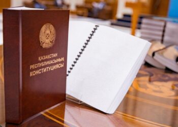 Конституция жобасы жарияланғанда. Азаматтық қоғам асықпауға шақырды