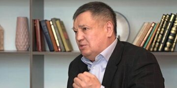 «Сайлау құқығын жүзеге асыруға кедергі». Белсендінің үстінен қылмыстық іс қозғалды