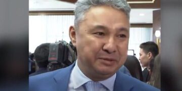 AMANAT «Әділетке» қосылатын кезде «Ақ жол» да басшысын ауыстырды