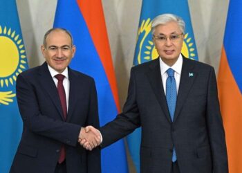 Не болды, Пашинян? Армения премьерін бірінші болып Қазақстан президенті құттықтады